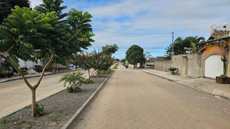 Concluída nova etapa de pavimentação da Avenida Rio Mucuri e Prefeitura avança na transformação urbana do bairro Triângulo Leal em Itabatã